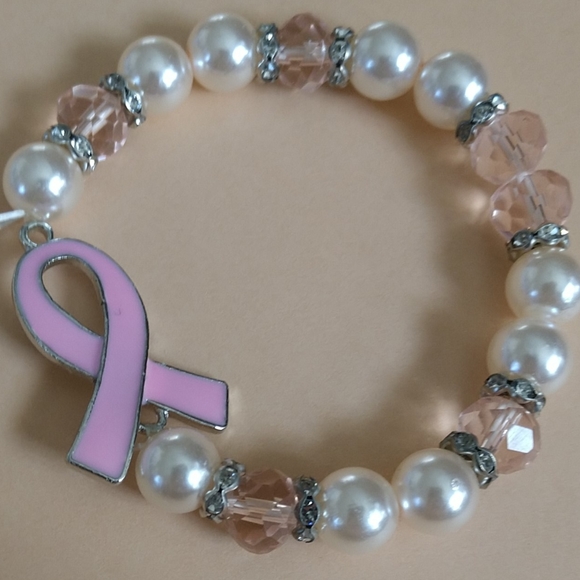 🆕Breast Cancer Bracelet Pearls & Pink Facet Cut Acrylic Beads with Rhinestones - Picture 2 of 12